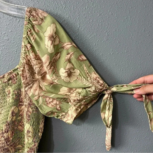 NWOT Aguabendita Floral Dress Women’s Sz MED 100% Rayon Green/Beige Tie Sleeves - Picture 6 of 9